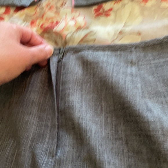 Adorable Grey Pleated Skirt and Jacket - Picture 6 of 6